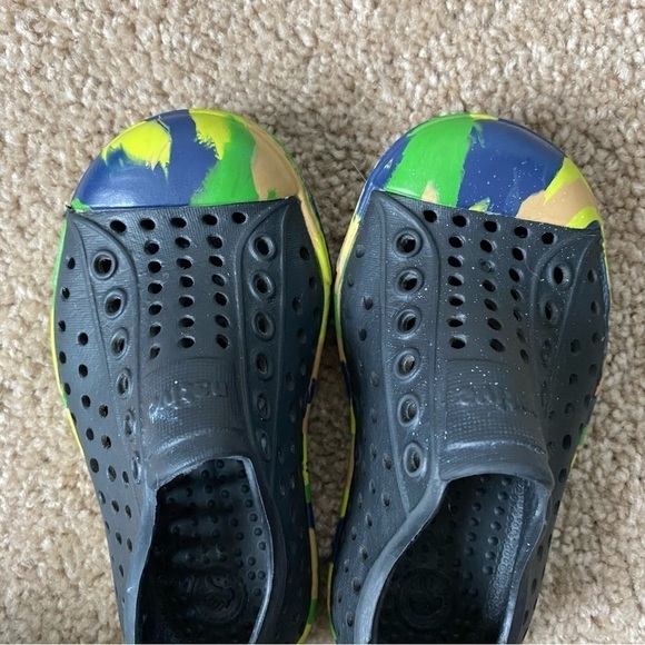 Native | Boy's Slip On Multicolor Sneakers Size 6 - Picture 9 of 9